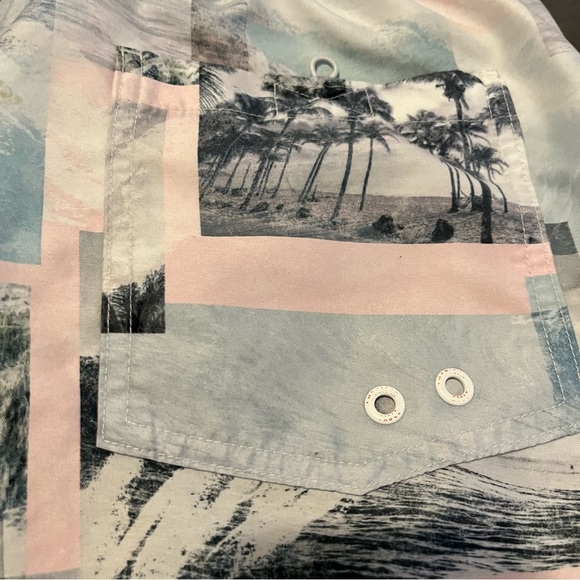 Men’s Swim Trunks Size Medium, by American Eagle, Pink Blue and White Sunset - Picture 5 of 5